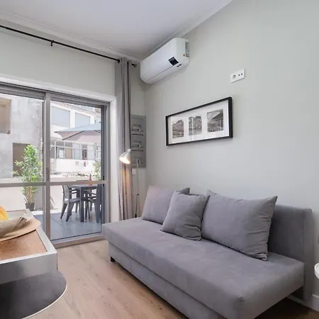 Modern Flats With Stunning Terrace Or Balcony - Location *